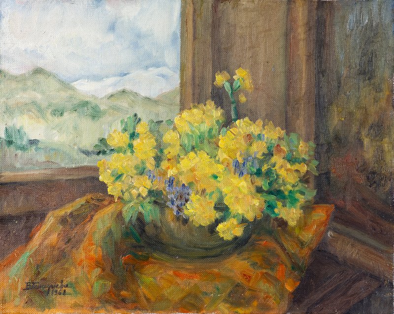 Жълти цветя на прозореца